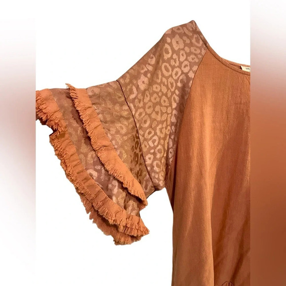 Umgee Animal Jacquard Print Layered Sleeve Top Sz S - Picture 3 of 7